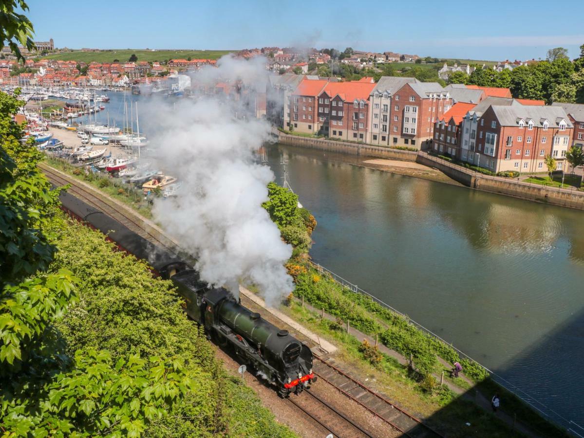 George Stephenson Engine Shed Apartment Whitby Bagian luar foto