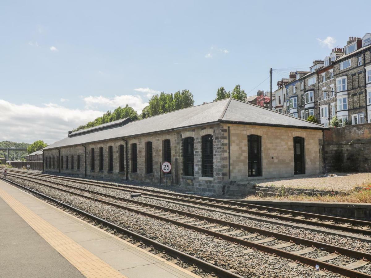 George Stephenson Engine Shed Apartment Whitby Bagian luar foto